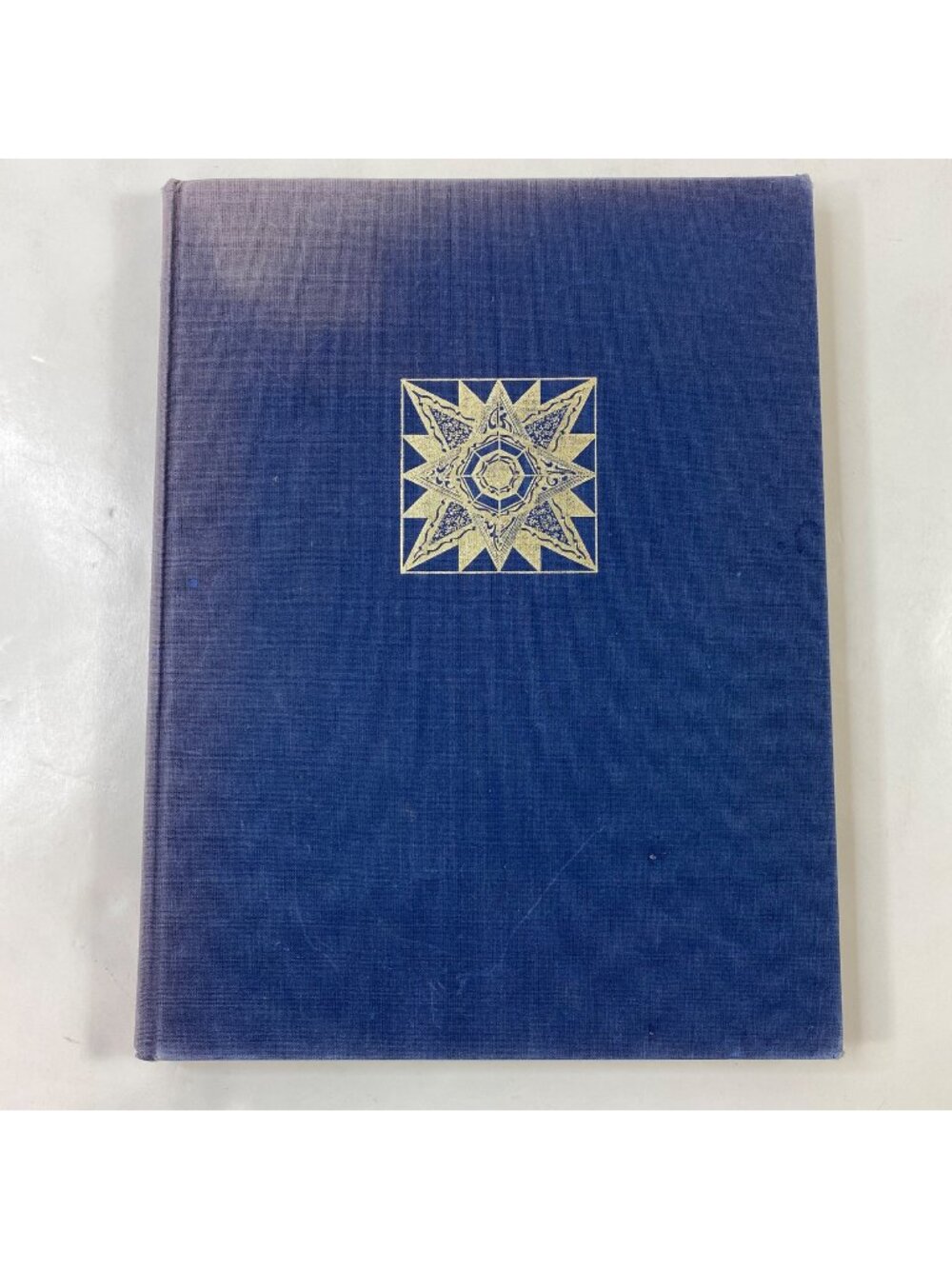 Medallion Quilts Hardcover Book Jinny Beyer Contemporary Historical Examples